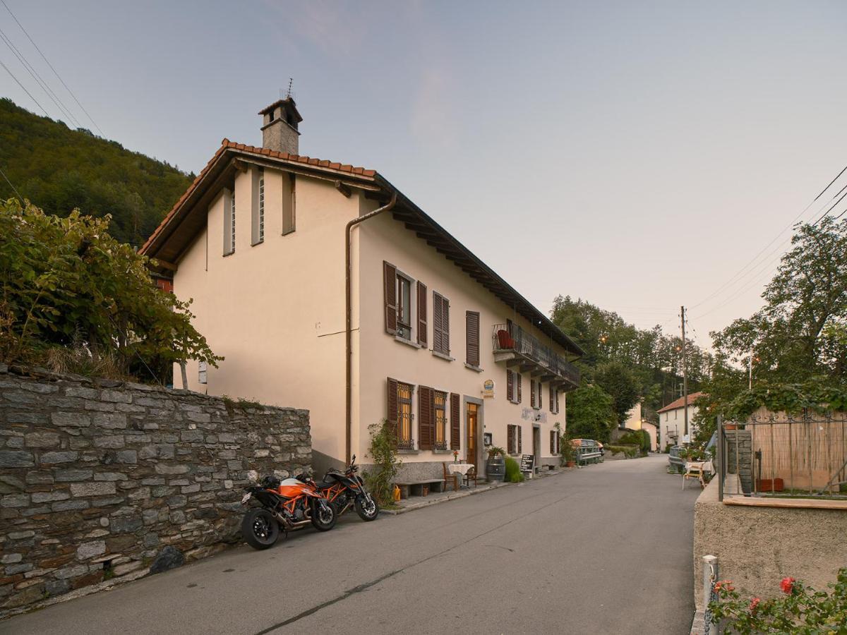Osteria Gruetli Con Alloggio Borgnone Екстериор снимка